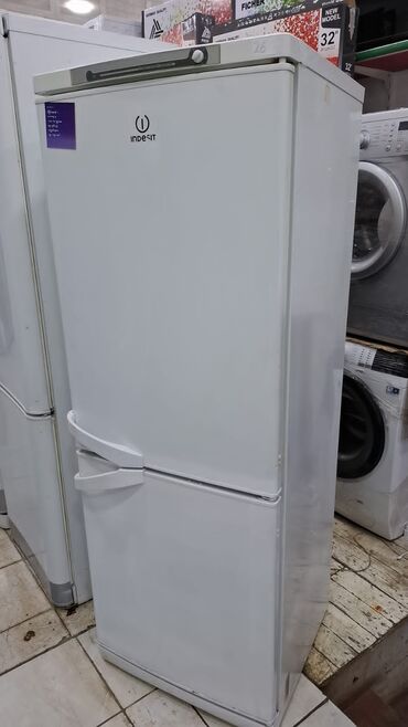 купить недорого холодильник б у: 2 двери Indesit Холодильник Продажа, цвет - Белый