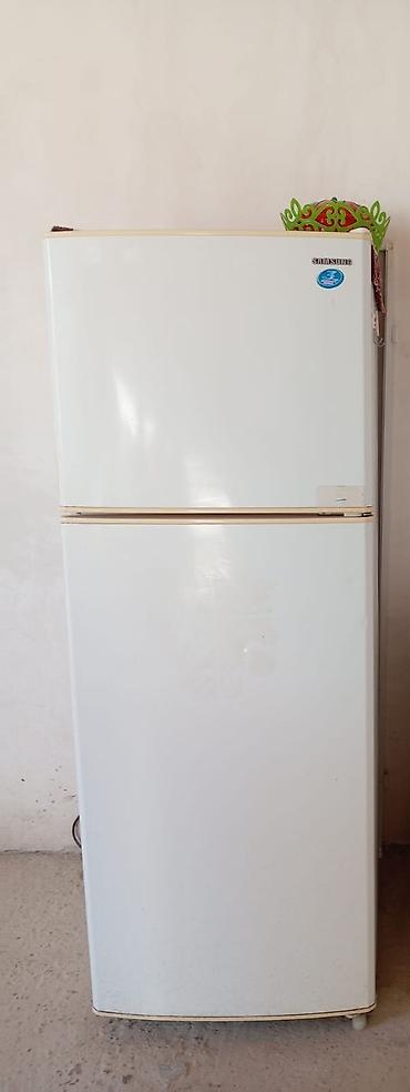 No frost soyuducusudur əla veziyyetdedir hec bir prablemi yoxdur.Real