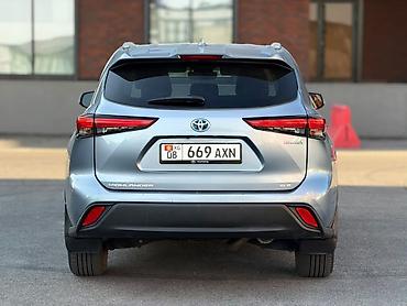 highlander гибрид2012: Toyota Highlander: 2022 г., 2.5 л, Вариатор, Гибрид, Кроссовер — 2