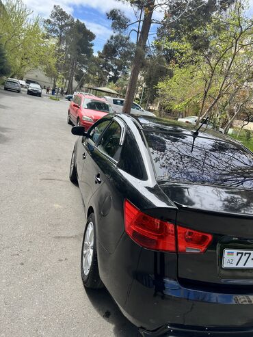 Kia: Kia Cerato: 2 l | 2011 il Sedan — 7