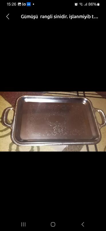 Süfrə ləvazimatları: Gümüşü rəngli metal sini/tray. - Forma: düzbucaqlı - Kənarları