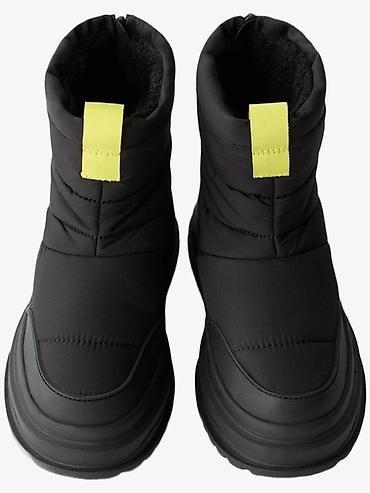 nike dunk low: Сапоги, 34, Zara, Новый, цвет - Черный, Самовывоз, Платная доставка — 1