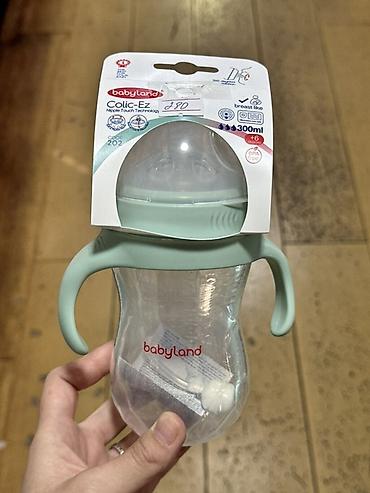 бутылочки: Поильник-бутылочка BabyLand Colic-Ez, 300 мл - Серия: Colic-Ez — 1