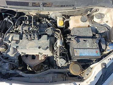 Другие автомобили: Газ бензин на обычных номерах Белый компактный седан (4 двери) с — 17