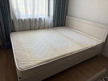 Кровати: Двуспальная кровать, Б/у, С матрасом, длина - 200 см — 4