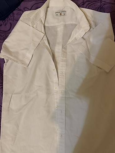 tibbi spirt: Ağ rəngli qısaqol iş köynəyi/laboratoriya üst köynəyi — 1