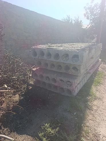 Beton və beton məmulatları: Beton pilitə 4 ədəd eni 1.2m uzunu 4 metr . 4 ədəd Ramana sovxozdadır — 2