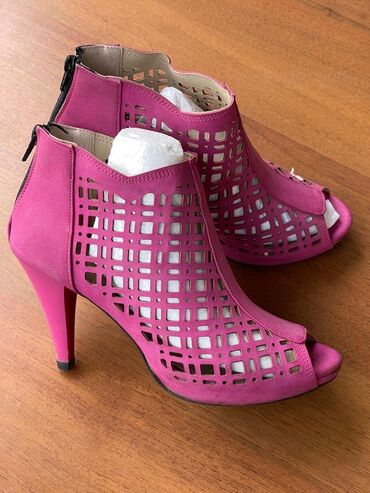 женские сандали: Туфли 37, цвет - Розовый