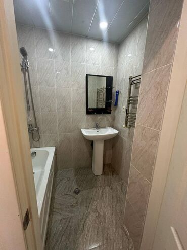 Uzunmüddətli kirayə mənzillər: Yasamal rayonu,Asan xidmətin arxasında,Mida yaşayış kompleksində,12 — 10