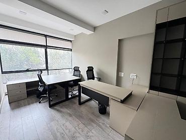Коммерческая недвижимость: İcarəyə verilir 3 otaqlı ofis 90 m², Gənclik m. Daha 7 şəklə bax — 3