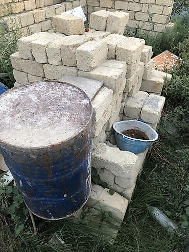 сад: Bineqedi rayonu Bileceri qesebesinde yerlesen yarim tikili evdir yarim — 4
