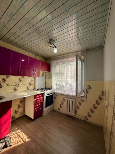 Продажа квартир: 3 комнаты, 58 м², 104 серия, 2 этаж, Старый ремонт
