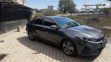 поменяю: Kia K3: 2022 г., 1.6 л, Вариатор, Бензин, Седан — 3