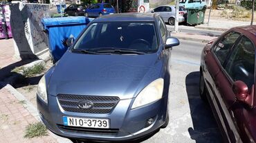 Kia: Kia Ceed: 1.6 l. | 2010 έ. Χάτσμπακ