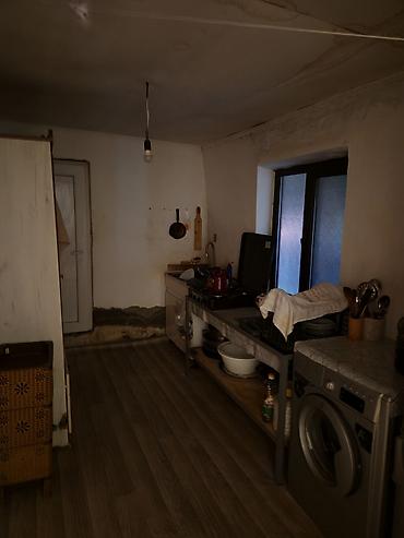ev və bağ: Sabunçu qəs. 3 otaqlı, 1 kv. m, Kredit yoxdur, Orta təmir — 9