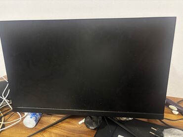 Kompüter və noutbuk aksesuarları: Msi 180hz 1 ms 24 inch cox az istifade olunub karobkasi falan her seyi