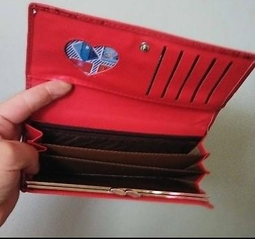 Çantalar: Klaçlar,ağ qara dəridiRusiyadan alınıb 25manat,qırmızı 18manat — 7