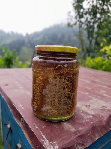 Готовые блюда, кулинария: Şüşə bankada təqdim olunur.Təmiz qatqısız dağ balı.Heç bir qatqı