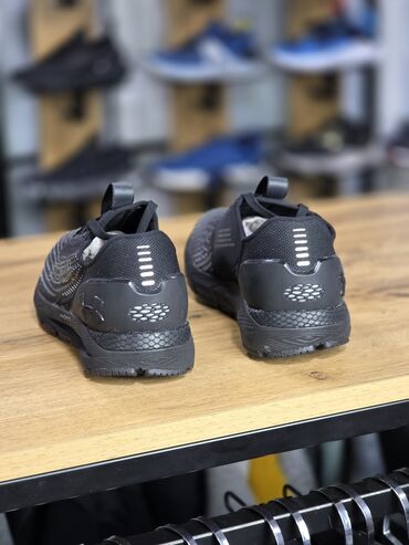 Кроссовки и спортивная обувь: Мужские кроссовки, 37, Under Armour, Новый, цвет - Черный, Самовывоз — 8