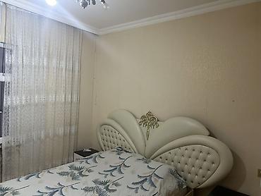 Квартиры: 1 otaqlı mənzil – mətbəx-studiya, sanitar qovşaq və qonaq otağı — 9