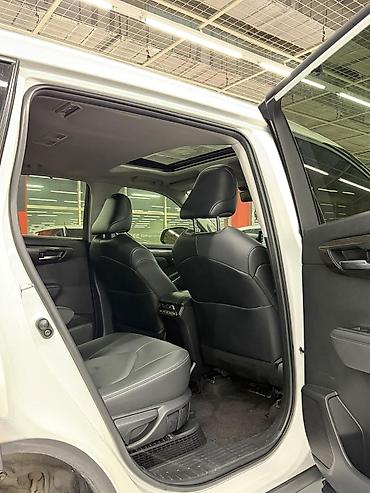 2023: Toyota Highlander: 2023 г., Гибрид, Кроссовер — 10