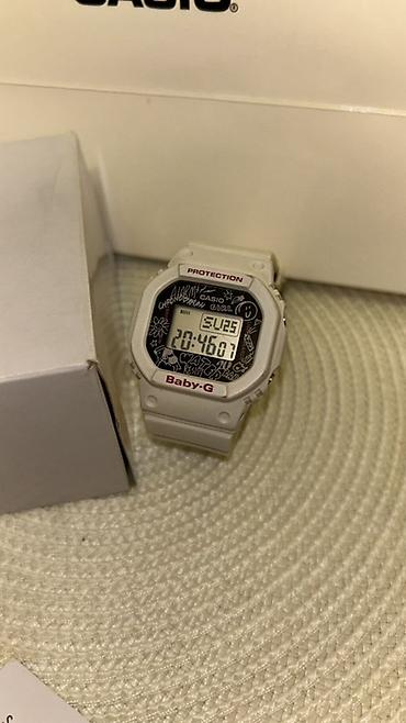 elektrikli saat: CASIO Baby-G saat – model BGD-560SK-7DR - Rəng: ağ (silikon rezin — 4