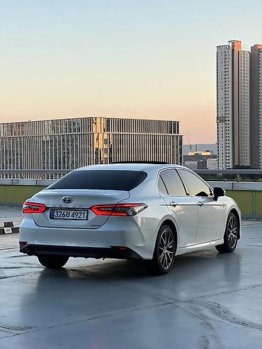 mazda 626 2001: Toyota Camry: 2023 г., 2.5 л, Автомат, Гибрид, Седан — 4