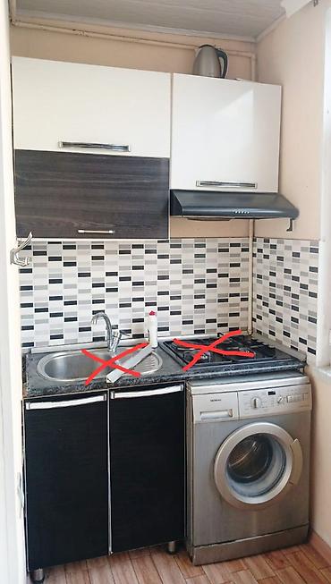 Mətbəx mebeli satılır. - Ölçü: eni 1.33 m - Komplekt: üst və alt