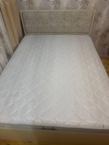 Yataq otağı dəstləri: İki nəfərlik çarpayı və döşək dəsti - Ölçü: təxmini 160x200 sm — 1