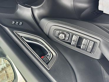 Subaru: Subaru Forester: 2023 г., 2.5 л, Гибрид, Кроссовер — 10