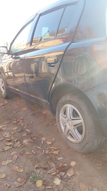 привозные двигатели в бишкеке для пассат б3: Хэтчбек компакт‑класса, 5‑дверный, темно‑синего/черного цвета