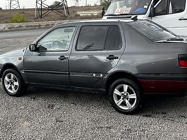 бампер на хонда стрим: Volkswagen Vento: 1995 г., Бензин, Седан — 2