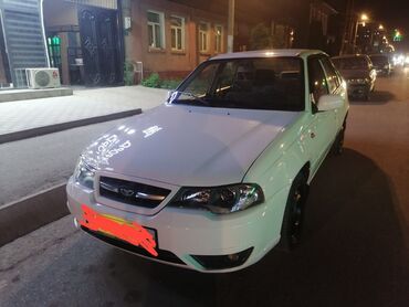 Daewoo: Daewoo Nexia: 2008 г., 1.6 л, Механика, Бензин, Седан