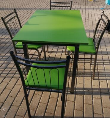 Stullar: Stullar Topdan və parakəndə satişi var. Stol stul dəstləri. Kafe üçün — 4