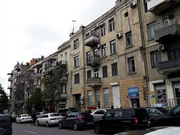 продажа 3 комнатных квартир в баку: Баку, 2 комнаты, Вторичка, м. 28 мая, 65 м²