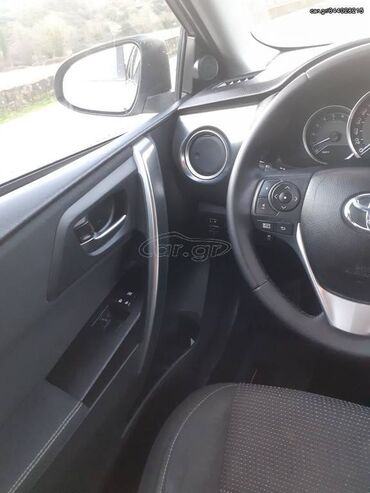 Toyota: Toyota Auris: 1.4 l. | 2013 έ. Λιμουζίνα — 17