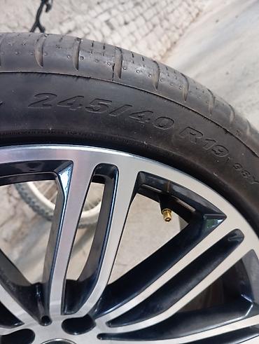Дөңгөлөктөр монтажда 275 / 35 / R 19, Жай, Колдонулган, Комплект, Жеңил унаалар, Куйма, тешиктери - 5 — 10