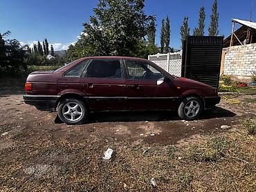лючок jetta: Volkswagen Passat: 1989 г., 1.6 л, Механика, Бензин, Седан — 7