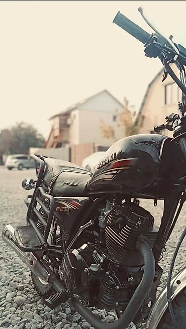 рига мото: Мотоцикл Suzuki GN200 - Классический дорожный дизайн с круглой фарой — 7