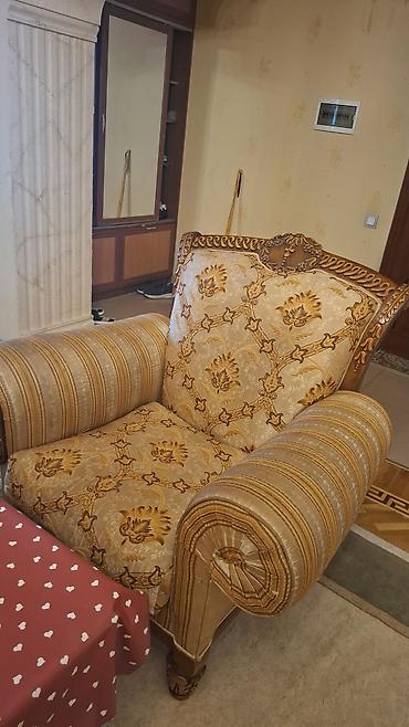 qehveyi: Klassik üslubda qonaq otağı mebel dəsti Münasib qiymətə satılır — 5