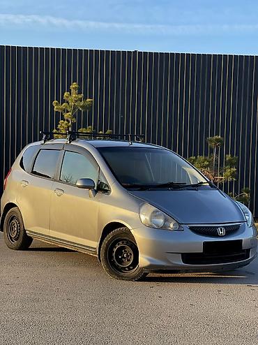 Honda: Honda Fit: 2003 г., 1.3 л, Вариатор, Бензин, Хэтчбэк — 3