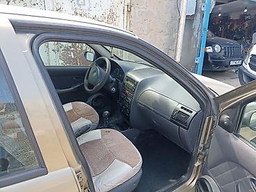 Fiat: Fiat Albea: 1.4 l | 2007 il Sedan — 3