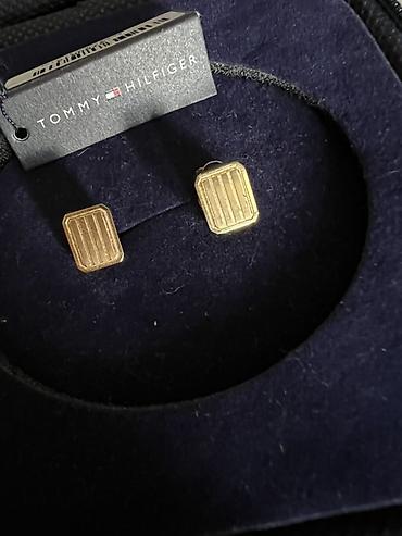 Aksesuarlar: Tommy Hilfiger женские пусеты . Из хирургической стали с золотым — 1