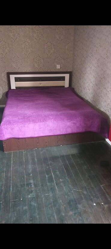 Rəflər: İşlənmiş, İkinəfərlik çarpayı, Bazasız, Matras ilə, Siyirməsiz