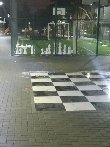 məhlə evi: Xalqlar dostluğu metrosuna ayaqla 5 dəqiqə məsafədə yerləşən Kapital