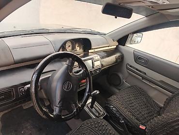 tap.az traktorlar: Nissan X-Trail: 2 l | 2001 il — 4