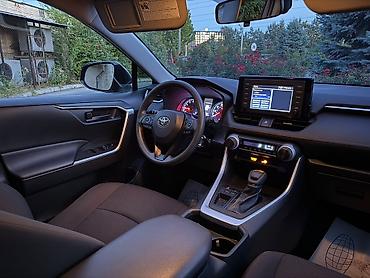 Toyota: Toyota RAV4: 2019 г., 2.5 л, Автомат, Бензин, Кроссовер — 7