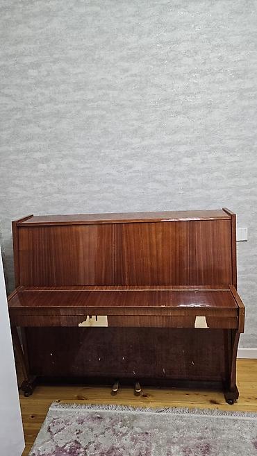 marka: Upright pianino – “Kuban” (Кубань) modeli - Korpus: təbii taxta — 2