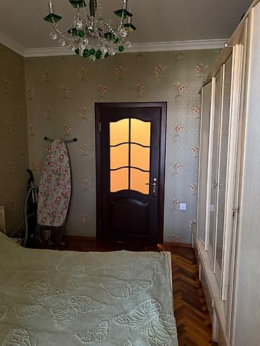 bakida menzil: . Satılır 2 otaqlı köhnə tikili 65 m², Azadlıq Prospekti m. 🏡 SATILIR — 7