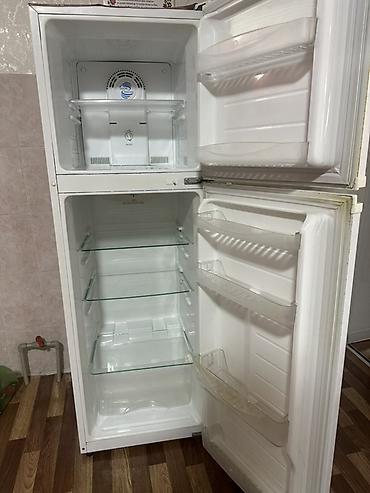 дистилятор воды: Холодильник Daewoo, Б/у, Двухкамерный, De frost (капельный), 54 * 160 * 46 — 2